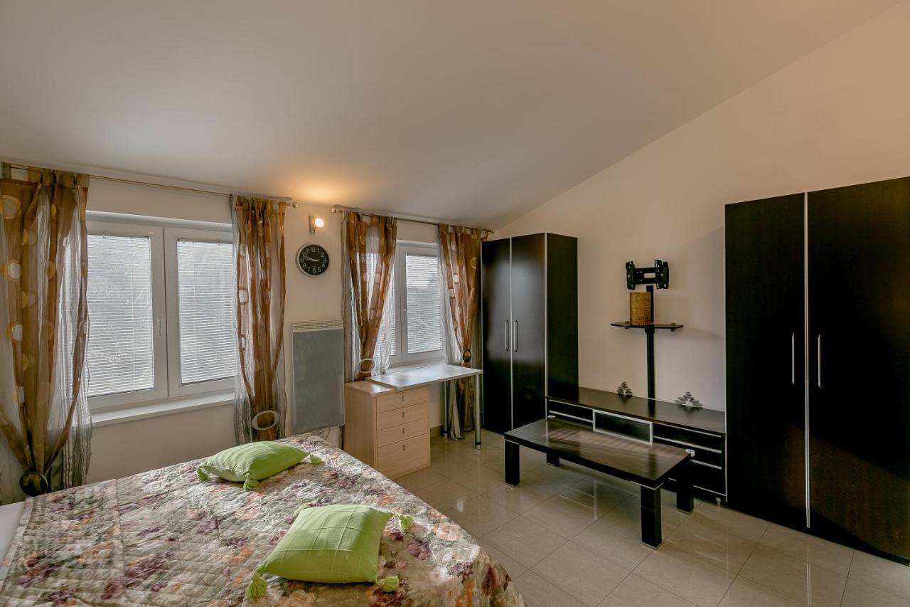 Olive Garden Apartment Petrovac المظهر الخارجي الصورة