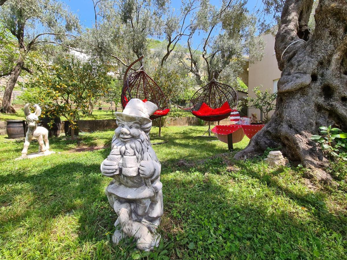 Olive Garden Apartment Petrovac المظهر الخارجي الصورة